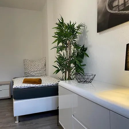 Hanseviertel - 2 Schlafzimmer - 4 Betten - Gratis Pkw Stellplatz - Smarttv Apartment Erfurt